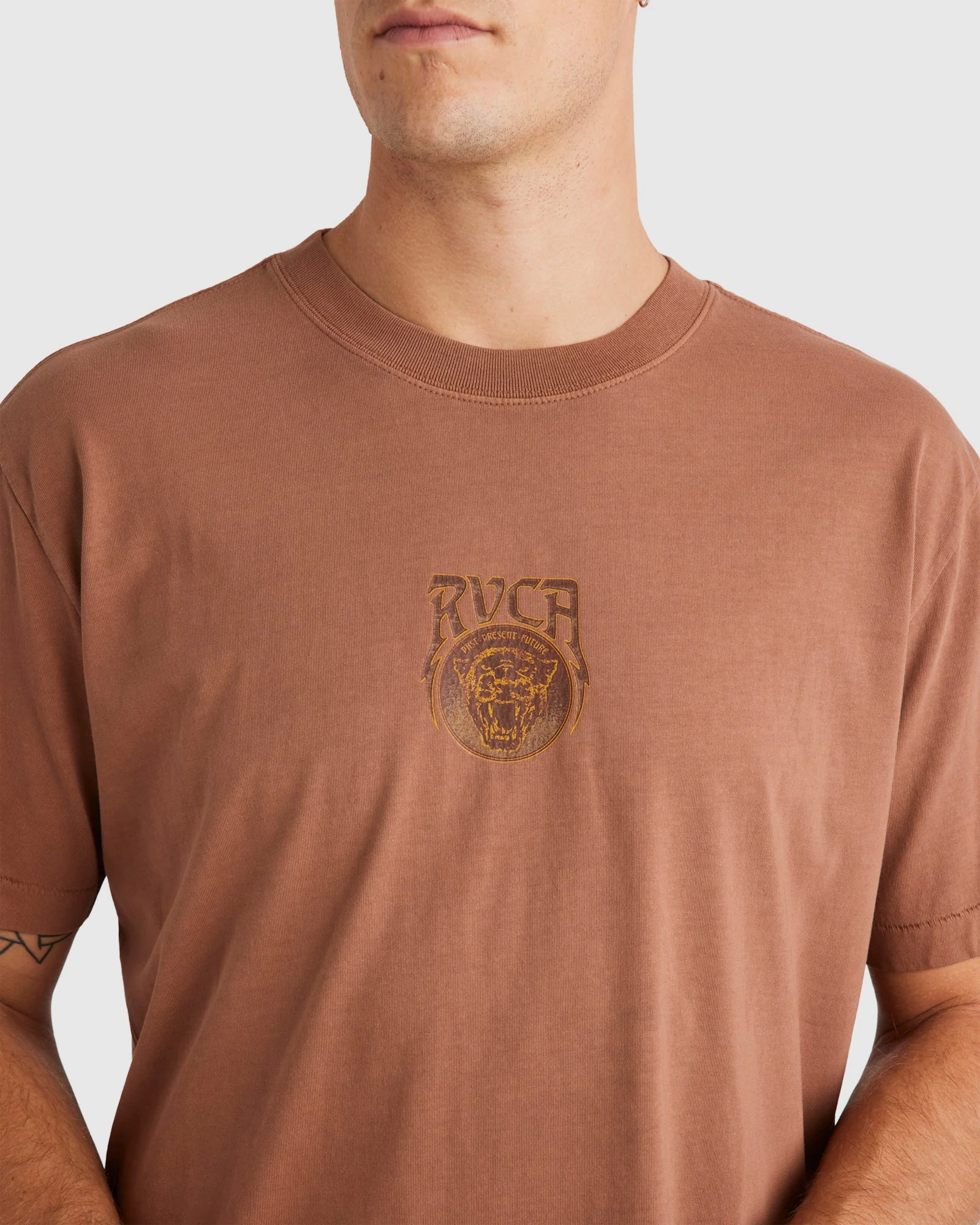 Mens Roaring T-Shirt - Image 3