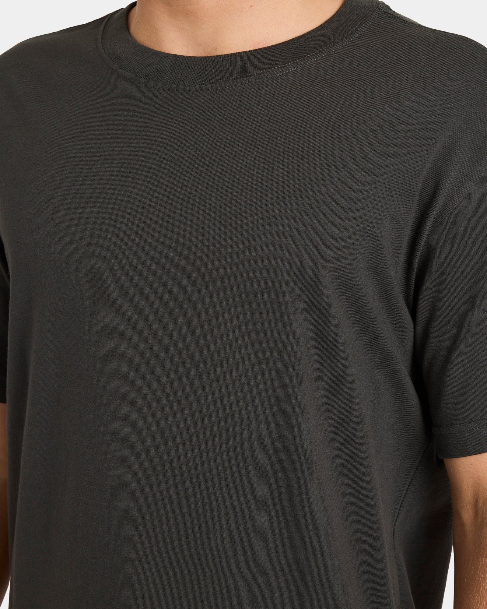 Mens RVCA Basic T-Shirt - Image 4